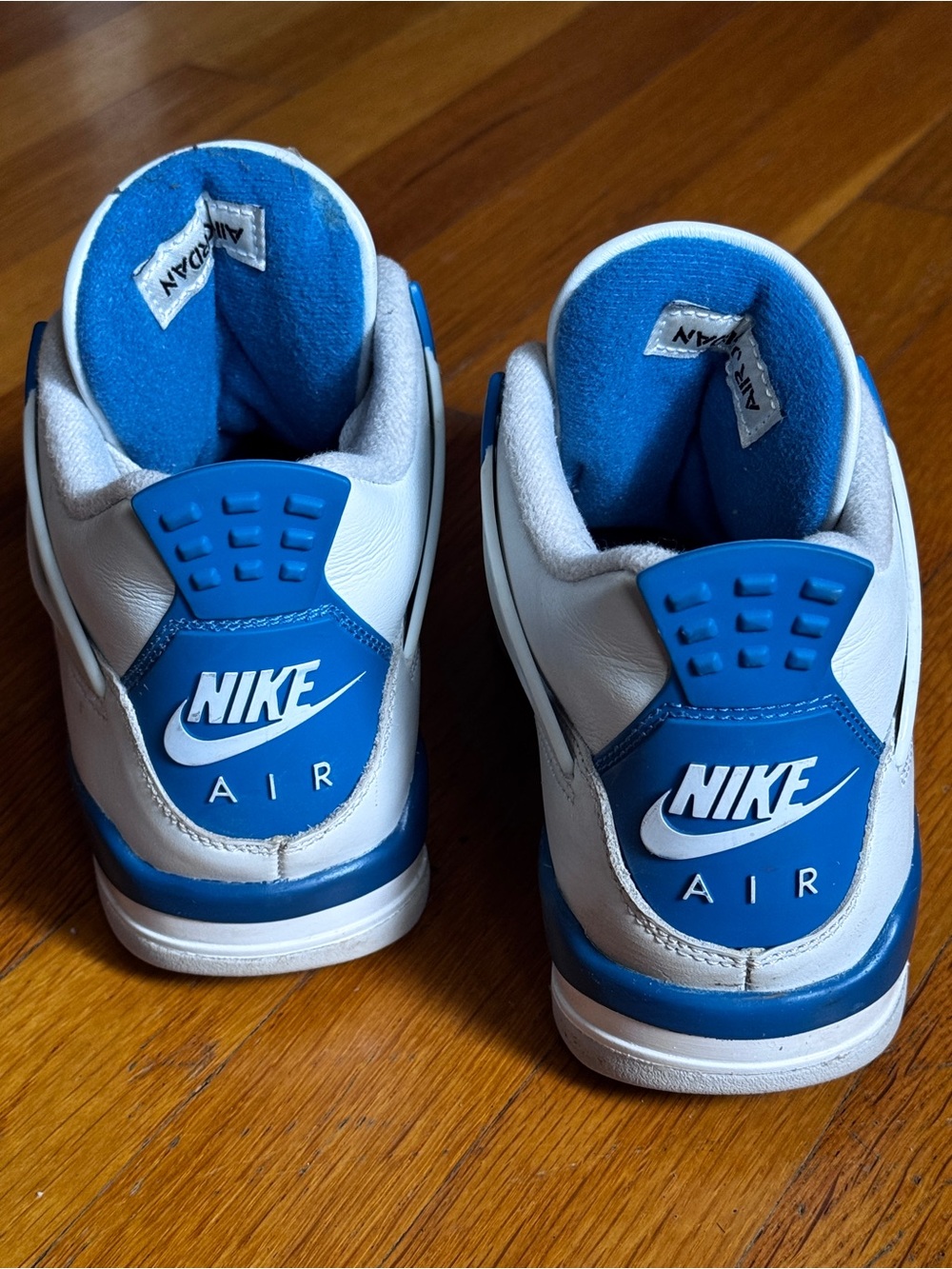 Nike Kids Retro 4 Air Jordan Basketball - White & Blue - size 4Y
